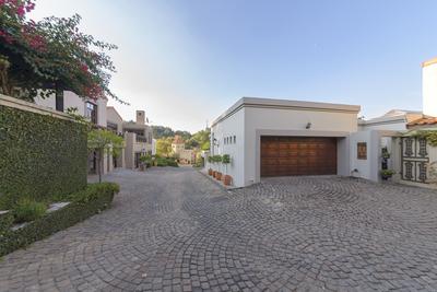 House For Sale in Waterkloof, Pretoria